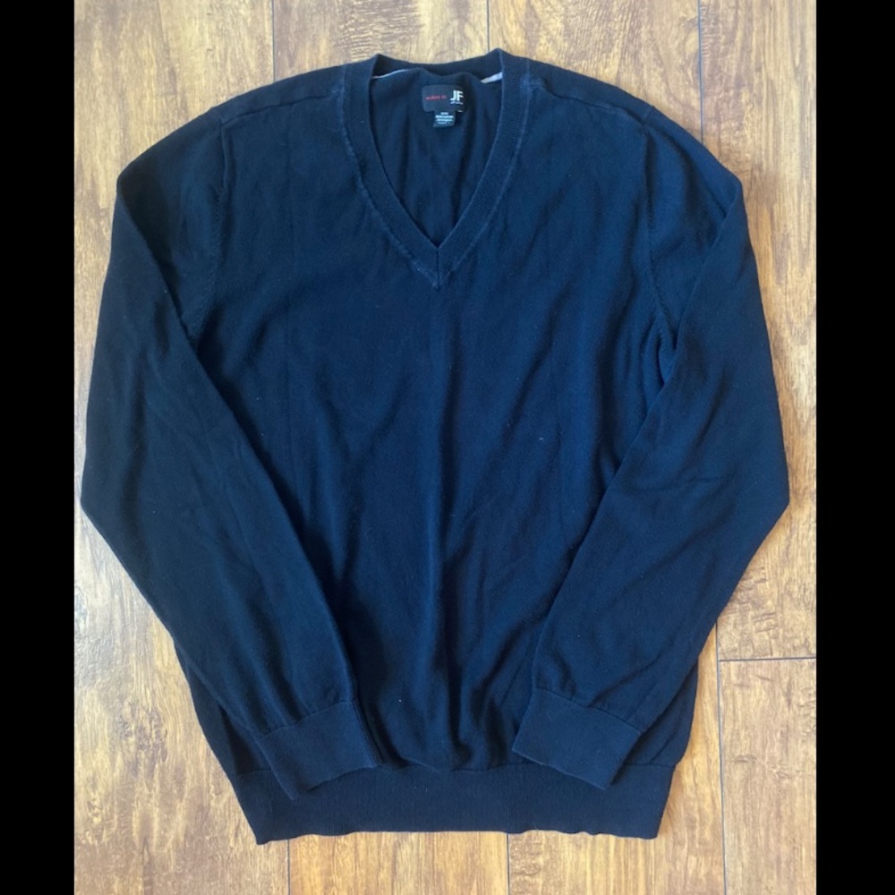 J. Ferrar Men’s V-Neck Sweater